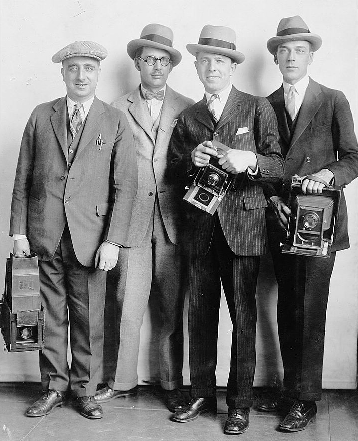 1920s-mid-mens-hats-suits-White-House-News-Photographers.jpg