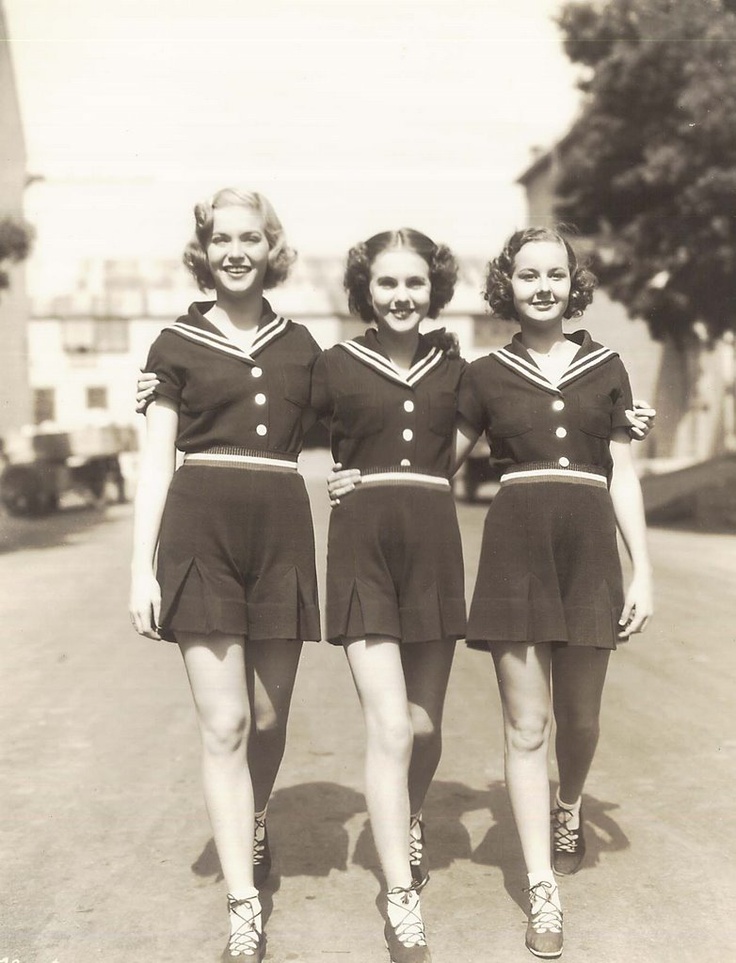photo of girls from 1940 №15086 photo of girls from 1940 № 15085
