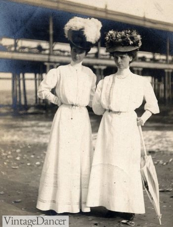 1895 White Dresses worn at the Beach