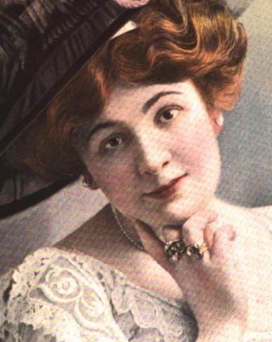 1908 soft makeup