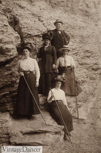 hiking clothes in 1910