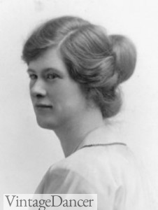 early 1920s hairstyle long hair