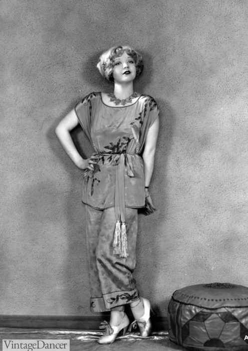 1920s Nightgowns, Pajamas and Robes History
