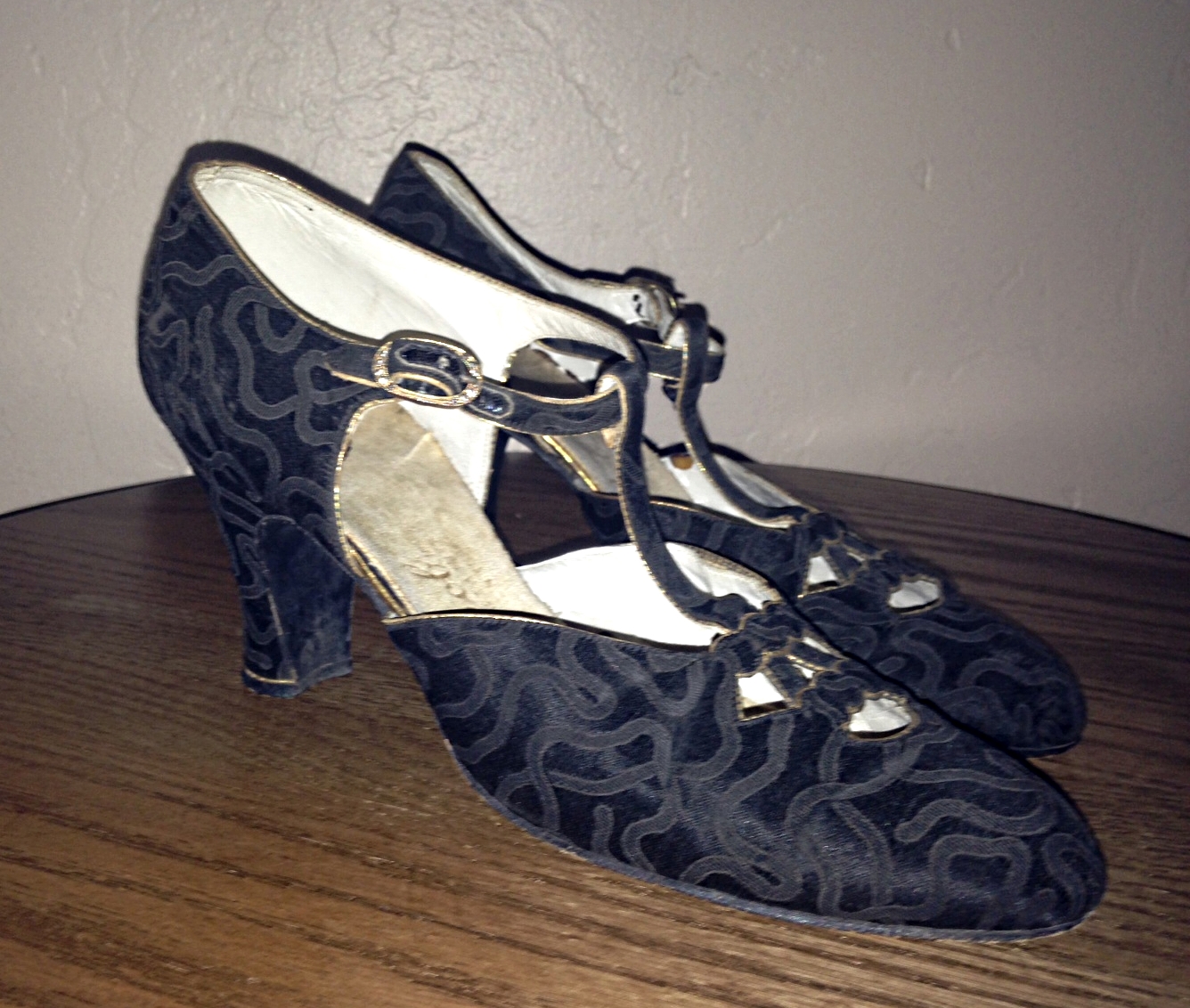 Ivory T-Strap 1920s Shoes | Rachel Simpson