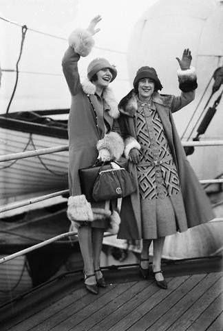 1920s handbags , Traveling by ship these ladies brought a large purse and a briefcase bag