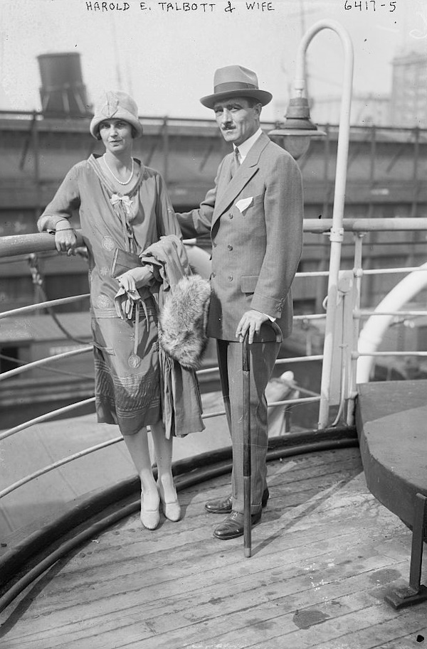 1920s Cruise Clothes for Women and Men