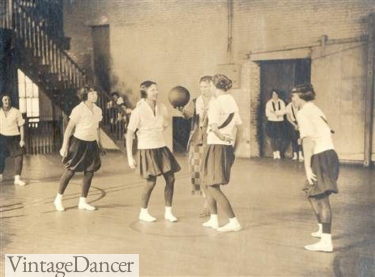 1920s girls playing basketball