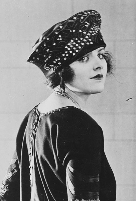 1920s toque hat worn by Elaine Hammerstein