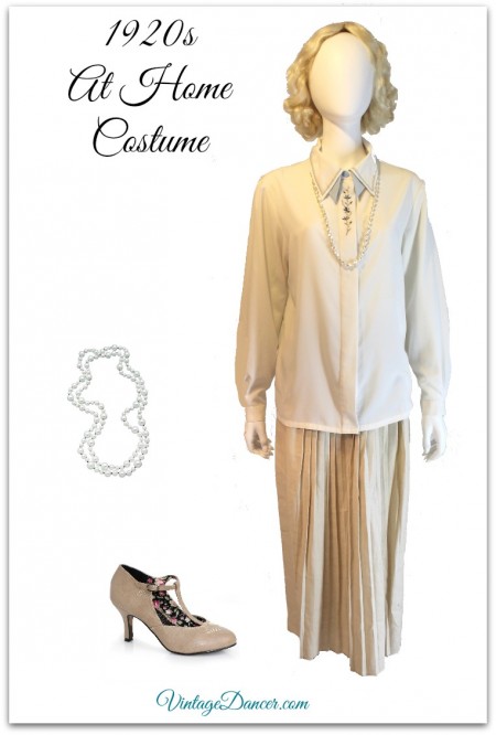 Downton Abbey / 1920s Day Wear costume. Get the look at VintageDancer.com/1920s