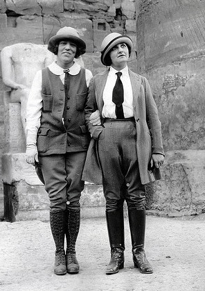 Traveling in sport togs 1920s women wear pants