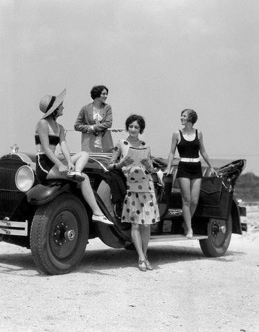 1920s polka dot swimsuits