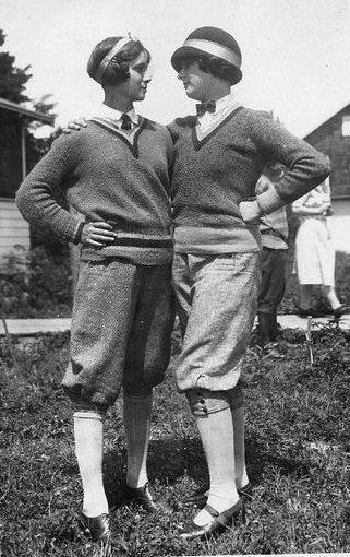 1920s casual sporty attire with knickers, sweater, shirt and tie. Helen Richey, the first commercial female airline pilot in the USA, is pictured above.