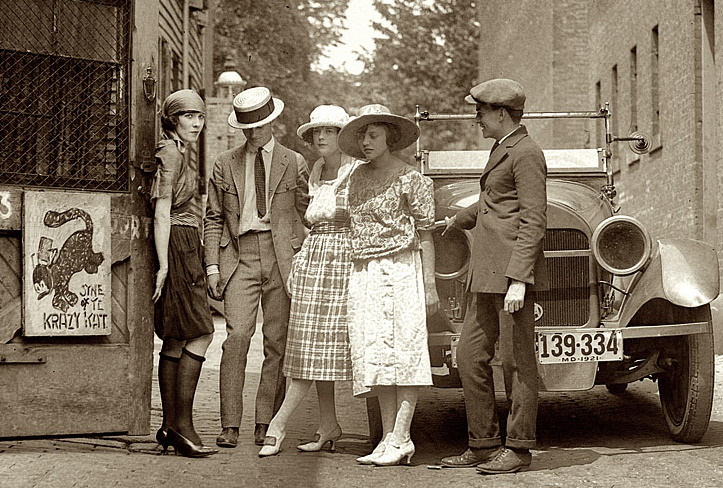 1921 Fashion – 100 Years Ago from 2021