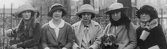 1920s women bucket hats styles fashion roaring twenties