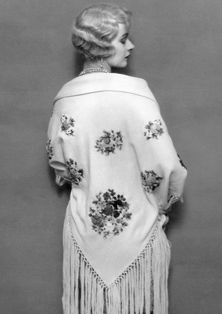 1920s evening shawl, fringe scarf coat 1924