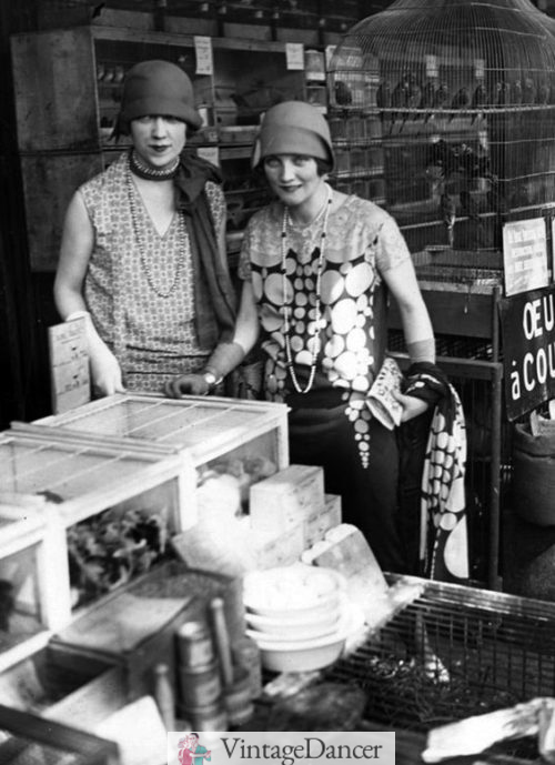 1925 young flapper dress up in afternoon finery