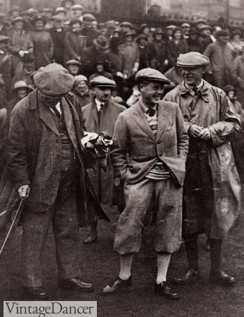 1920s golfers. 1925 Prince of Wales in golf attire : plus fours, tall socks, flat cap