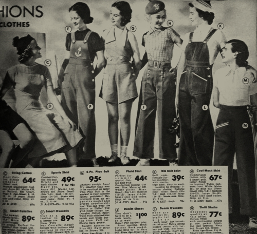 1930s Girls and teens overalls play clothes workwear