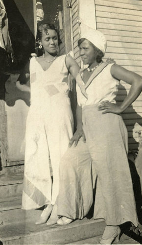 1930s Beach Pajams for visiting with friends black African American women fashion - at vintagedancer.com
