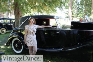 1930s playsuit outfit and 30s car Debbie