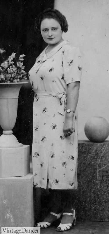 1930s floral dress for a plus size woman