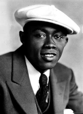 1930s mens golf cap in white worn by Lincoln Perry and black man