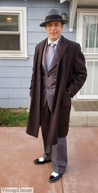 1930s Men S Suits History   1930s Men Oscar Winter Suit Coat Hat 409x800 