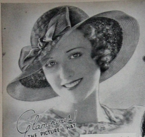 1934 smaller summer hat