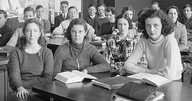 1935 teen hairstyles 1930s fashion at high school