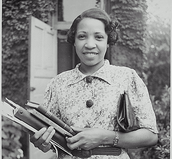 1936 Lois Jones, artist and teacher 1930s Black Fashion, African American Clothing Photos