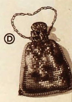 1940 gold metal mesh chain bag