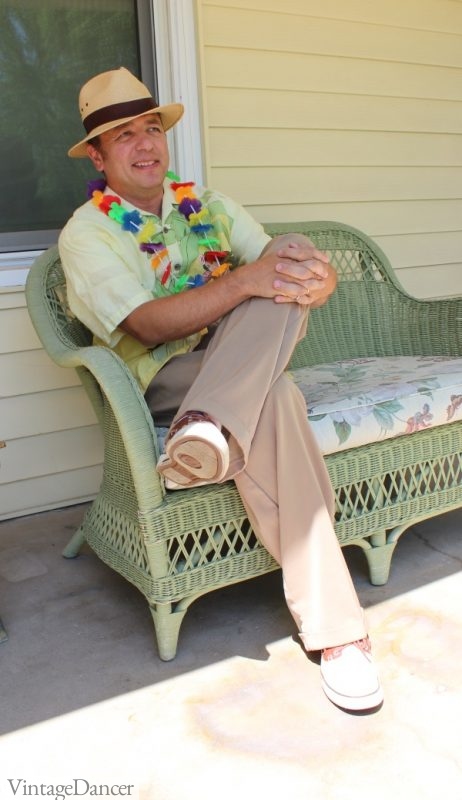 Men's casual vintage style - Sit back and relax in a 1940s / 1950s Hawaiian shirt, wide leg pants, boat shoes and straw hat. 