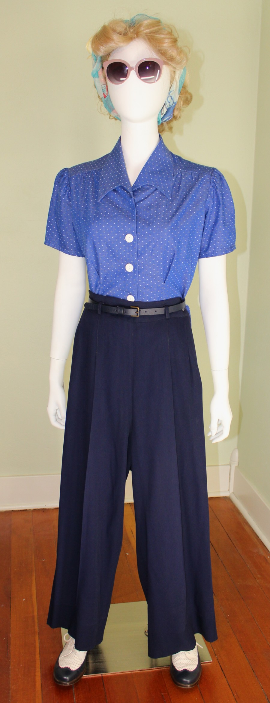 1940s Pants History- Trousers, Overalls, Jeans, Sailor, Siren Suits