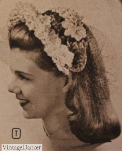 1940s hats cresent or curvette