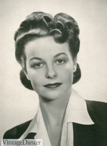 1940s WW2 hairstyle for women 