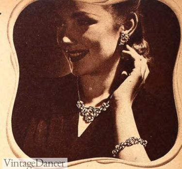 1940s jewelry roses gold necklace bracelet earrings