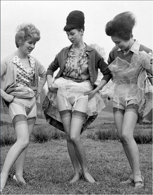 1950s Lingerie History Bras Girdles Slips Panties Garters 5789