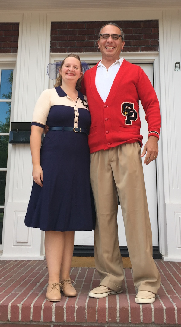 How to Dress for a 50s Sock Hop Authentic 50s Outfits