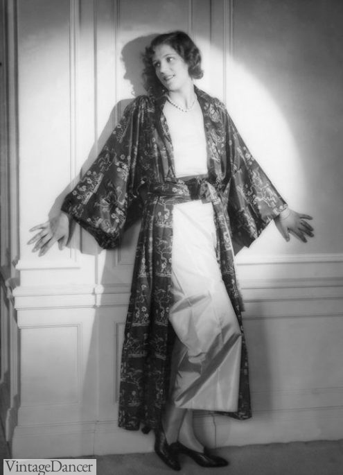 1920s Nightgowns, Pajamas and Robes History