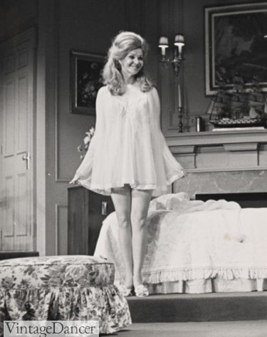 1960s Sleepwear, Pajamas, Robes History, Vintage Dancer
