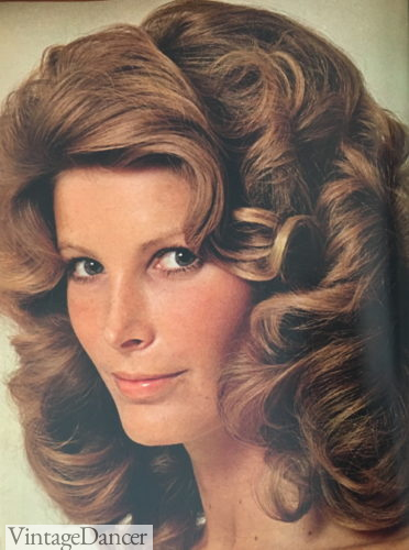 1970s womens thick curly hairstyle