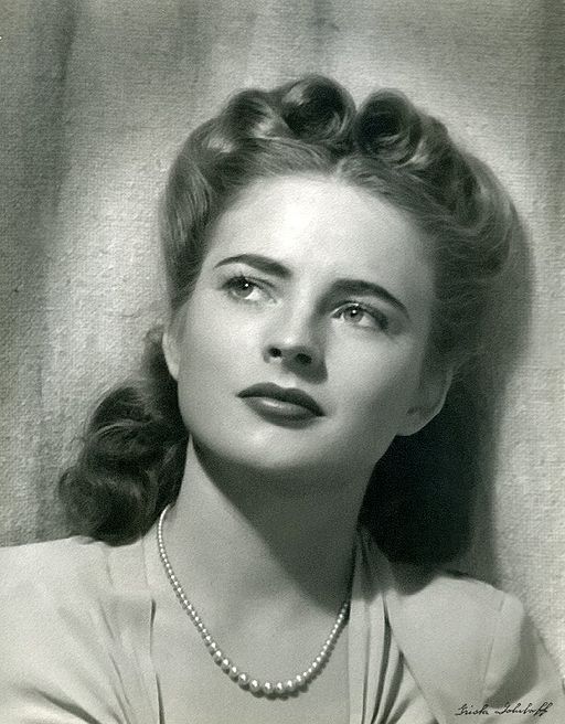 1940s Hairstyles- History of Women's Hairstyles