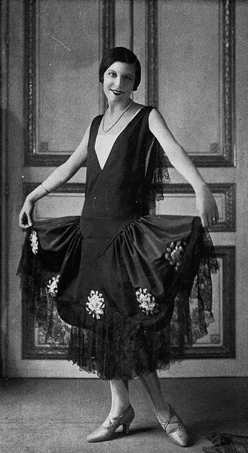 1920s Evening Gowns & Dresses History by Year