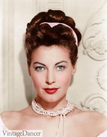 1940s jewelry trends: pearls. Ava Garden wearing multiple strands of pearls