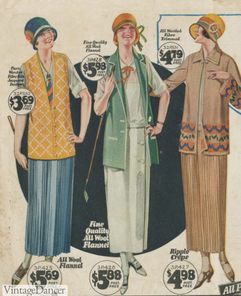 1924 sport clothes with pleated skirts