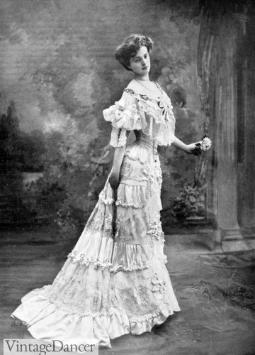 1904 Evening dress by Drecoll Edwardian gown