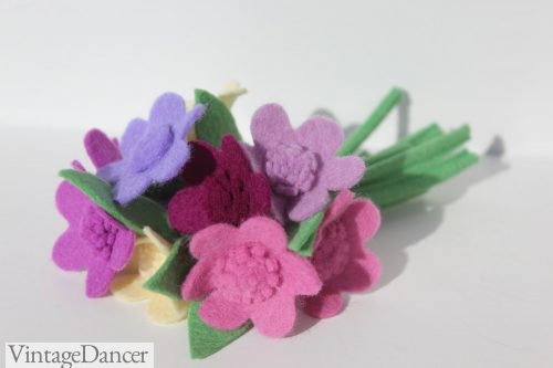 Beautiful felt flower pin by 1940s Style For You.