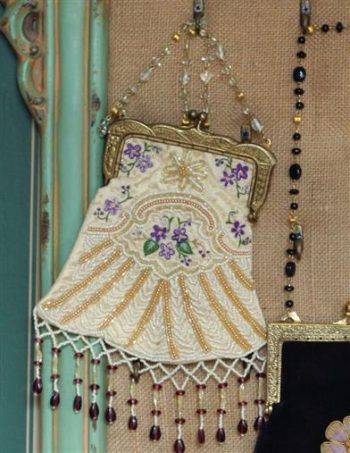 Victorian beaded purse - ivory