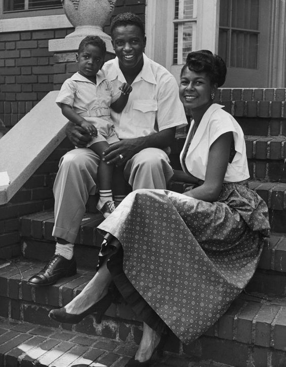 What Did Women Wear In The 1950s 1950s Fashion Guide what-did-women-wear-in-the-1950s-1950s-fashion-guide