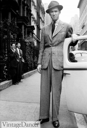 1939 James Stewart in Plaid Sport coat over dark pants